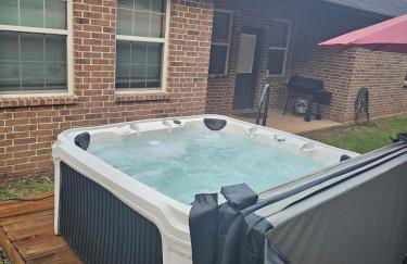 Sporty Spot - Hot Tub - Walk to AT&T Stadium - Foto 6