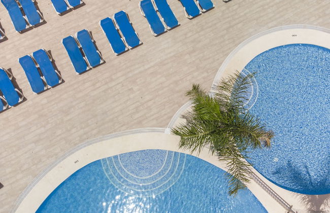 Aparthotel BCL Levante Lux - Photo 30