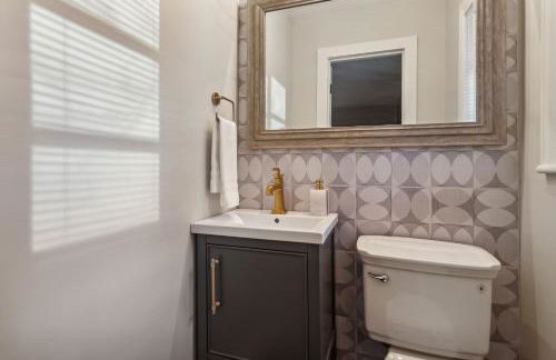 Spacious 4BR Retreat in Vibrant Smyrna Near Lakes - Foto 33