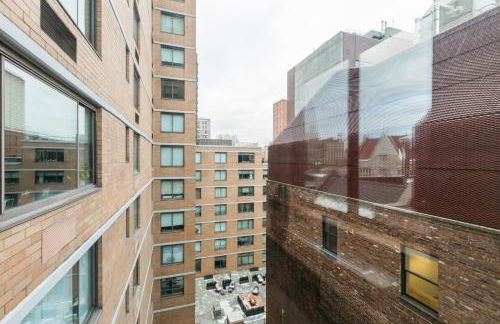 Finest Luxury 1 Bedroom Apartment - Photo 22