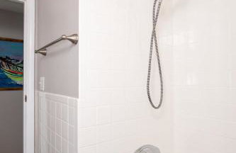 Cape Cod Cottage by Leavetown Vacations - Foto 7