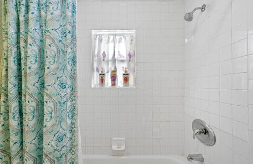 The Pineapple Bungalow St Pete - Foto 19