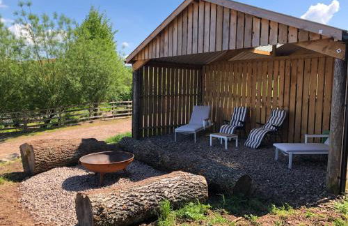 The Bothy and Wagon at Pitmeadow Farm - Photo 3