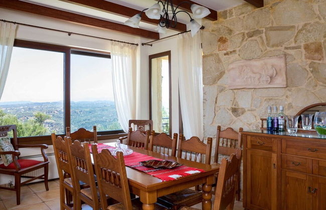 Family Friendly Villa Hermes With Private Pool - Photo 28