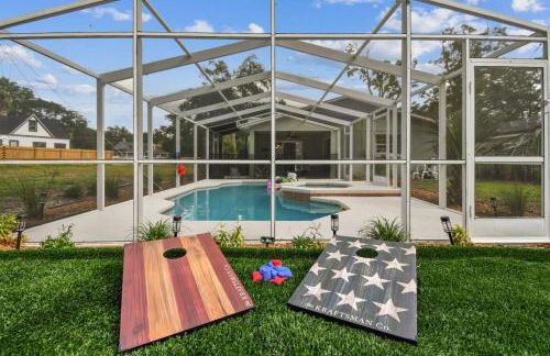 Relaxing Modern Home Sleeps 6 Pool BBQ Firepit - Foto 6