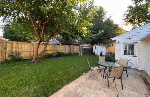 Spacious 3 Bedroom Home with Game Room and Parking - Foto 31