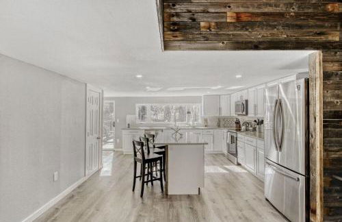 Black Hawk Getaway with Hot Tub cabin - Foto 8