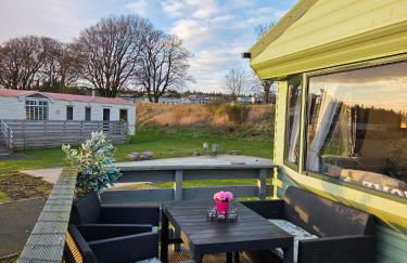 Tranquill caravan with stunning views ideal for relaxation - Foto 17