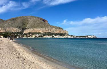 Villa del Limone , Mondello Via deucalione 18 ,via Miseno 18 - Photo 6