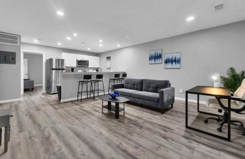 Bright 1BR Condo close to Food and Entertainment - Foto 13