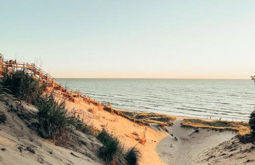 Lake Effect Lodge 3 min from Laketown Beach! - Foto 7