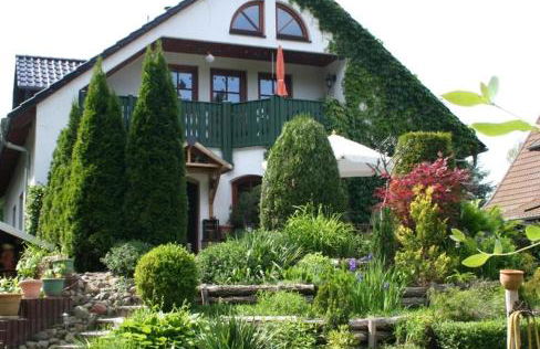 Premium Gruppenunterkunft fuer bis zu 25 Gaeste im Garten mit Badefass - Foto 6