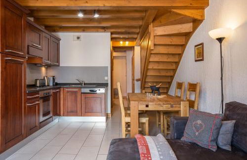 Chateau - Charming Apartment in the city Center with 3 bedrooms - By Cozee Rentals - Foto 7