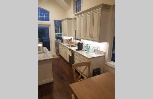 Ocean and Beach Views from Five Decks in Ortley Beach - Foto 16