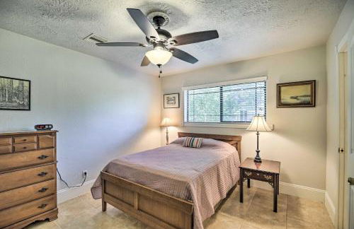 Spacious Seabrook Home with Patio 1 Mi to Beach! - Foto 26