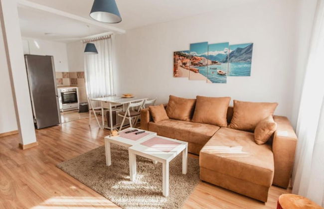 Modern Apartment With Terrace in Herceg Novi - Photo 9