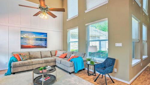 Beautiful Montgomery Home with Lakefront Deck! - Foto 4