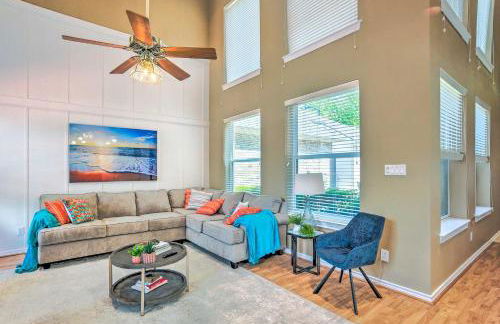 Beautiful Montgomery Home with Lakefront Deck! - Foto 4