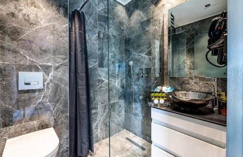 Moon Boutique Hotel - Ultra Luxury Suites with Pool, Perfect for Fun and Relaxation By Villa Mana Gers - Photo 64