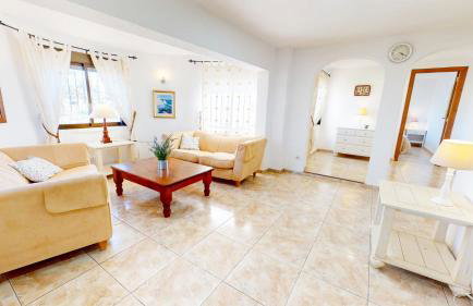 Villa León en Denia, vacaciones con barbacoa en terraza, piscina privada y vistas al Mediterráneo by Family Homes - Foto 43