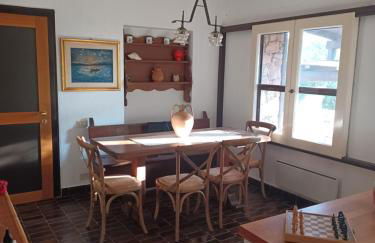 Villa La Lecceta surrounded by greenery and sea view with sunset - Foto 21