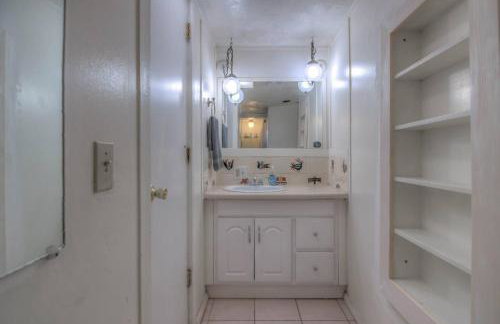 Fantastic 4 Bedroom in a Great Area - Foto 17