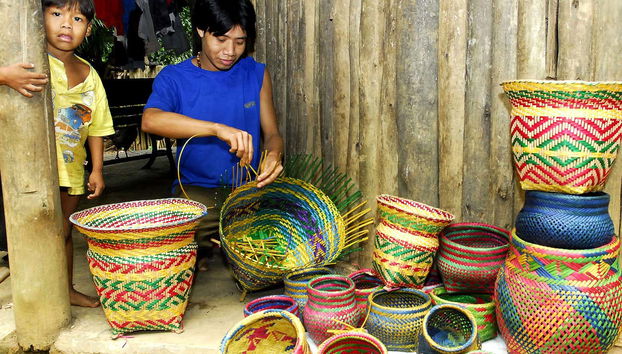 Artesanía en la aldea Ribeirão Silveira