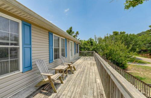 Coastal Emerald Isle Retreat with Deck and Grill! - Foto 27