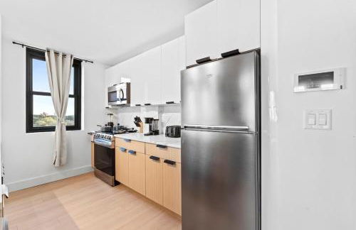 Modern 3BR Apt Near EWR, MetLife & NYC - Photo 2