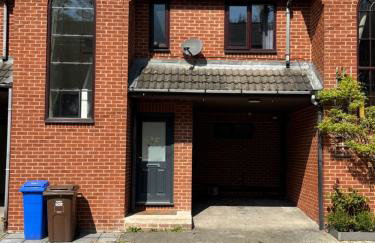Stunning 4 BR Townhouse for 8 With Free Parking - Foto 21