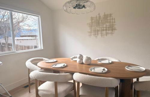 New! Modern 4BR max 12 ppl, 5 mins to everything! - Foto 5