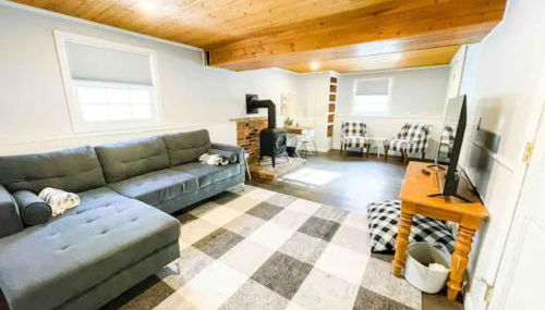 Sparkling Saratoga 3BR home near Track and SPAC Dogs - Foto 3