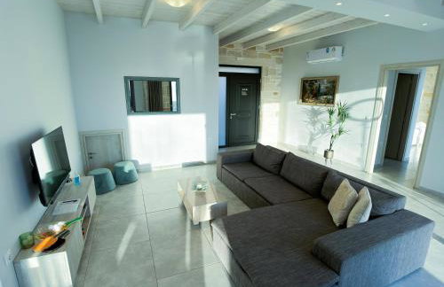 Paleokastro Villas with Private Heated Pool, Top Views - Next To Center - Top WiFi - Foto 54