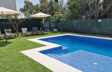 Villa Pretty Stunning House with Garden and Private Swimming Pool - Foto 32