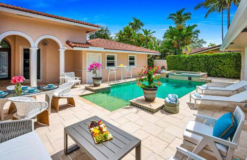 Walk to Beach Heated Pool Serenity at its Finest Orchid Key Residences - Foto 26