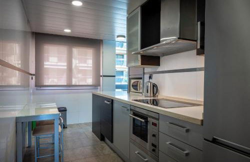 AT021 Apartment with pool in front of the beach - Foto 7