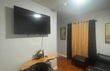 Newly Renovated Single Family Home - Foto 49