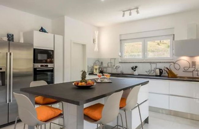 Modern & Stylish Villa With Private Pool - Foto 6