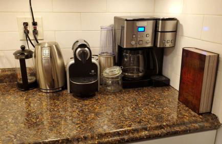 The Blue Sapphire 2BR 2 King beds & ample backyard - Foto 23