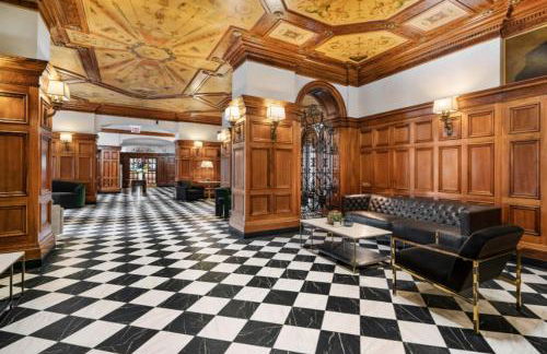 Gold Coast studio w doorman gym 2 blocks to L CHI-916 - Photo 22