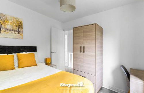 Spacious 2BR Home w Garden 2-Min Walk to Town - Foto 4