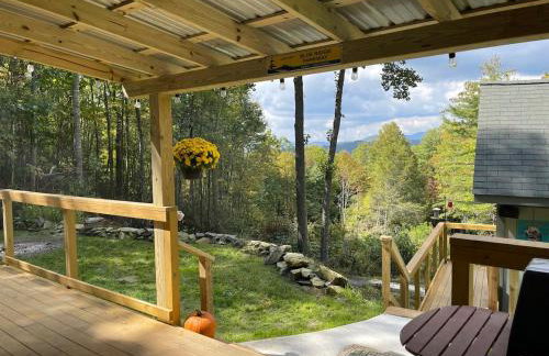 Twin Oaks Cabin at Linville, Private, New remodel - Foto 1