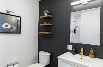 2BR, King Bd, Free Prkn, Gym, NYC View, 8min Train - Foto 60