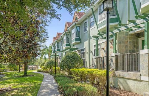 Sunny Summer Magic - Stay in TownHome by Disney - Foto 49