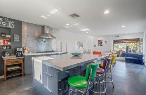 Middlebury Heights with Pool - Foto 12