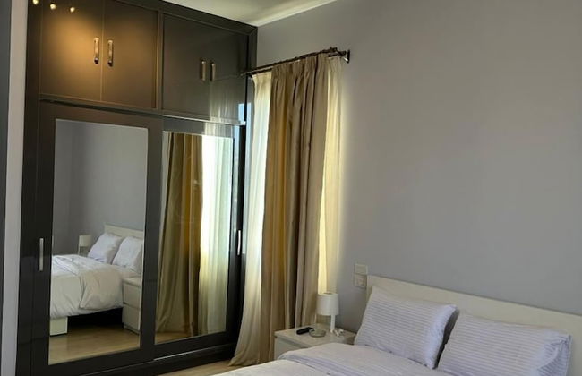 Villa with Pool-Allegria-Sheikh Zayed - Foto 1