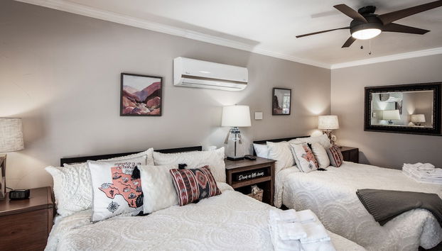 Rustic Pines Retreat - Foto 2, Habitación