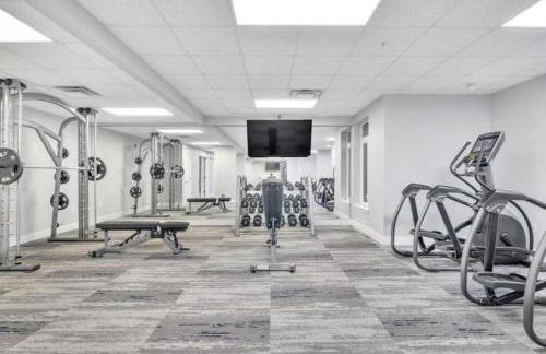 Stylish 4 Bed - 2 Mins to Stadium - Free Parking - Gym - Views - Foto 31