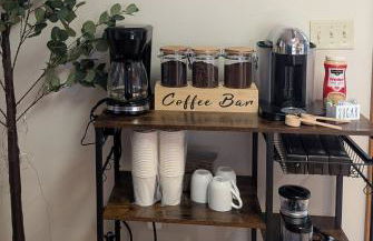 Leaf Peeper's - HUGE deck, pizza oven, Pac-man! - Photo 32