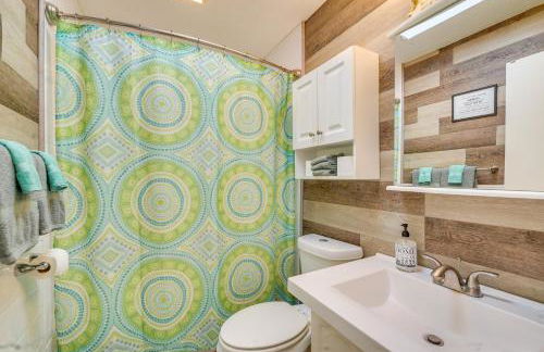 Relax Fireside Riverfront Inglis Duplex with Dock - Foto 13